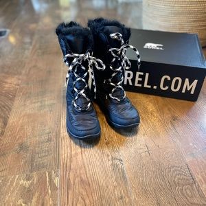 Sorel Whitney tall lace II